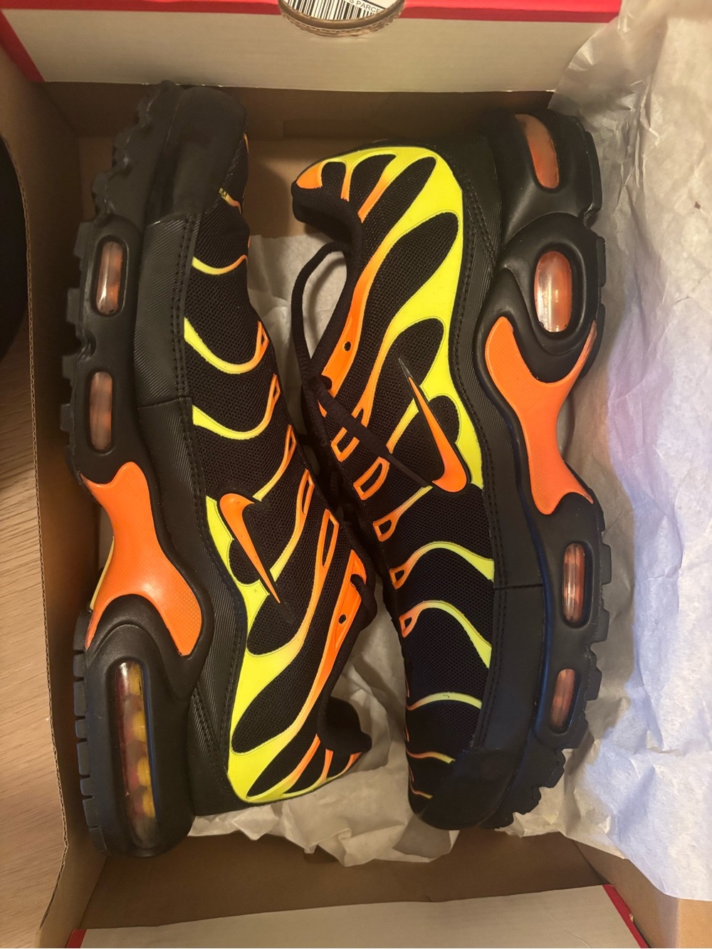 Nike Men’s Air Max Trainers Black Neon Yellow Orange